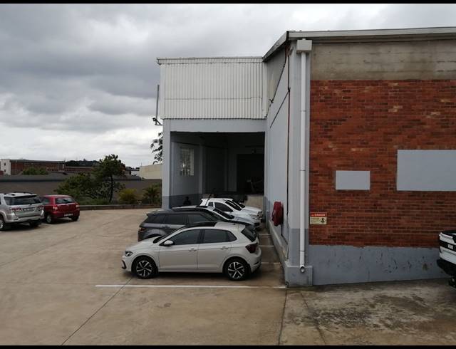 3,808M² FACTORY TO LET IN NEW GERMANY